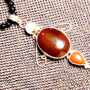 💥HESSONITE GARNET & STERLING PENDANT, ON AN 18-IN STERLING CHAIN (P-145944)
